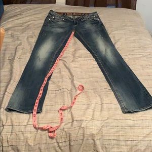 Rock Revival straight cut